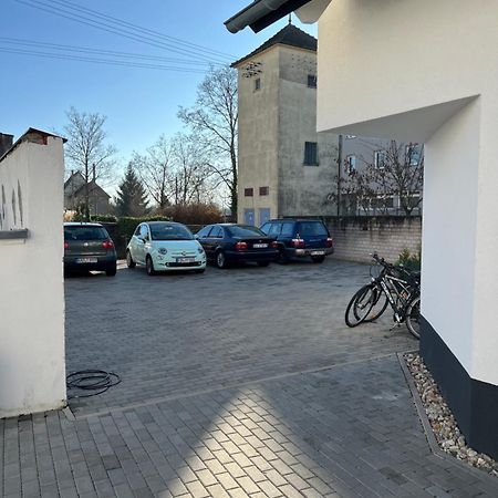 Moderne Wohnung Karlsruhe Neureut, Fussbodenheizung - Regendusche - Waschmaschine - Stellplatz Екстер'єр фото